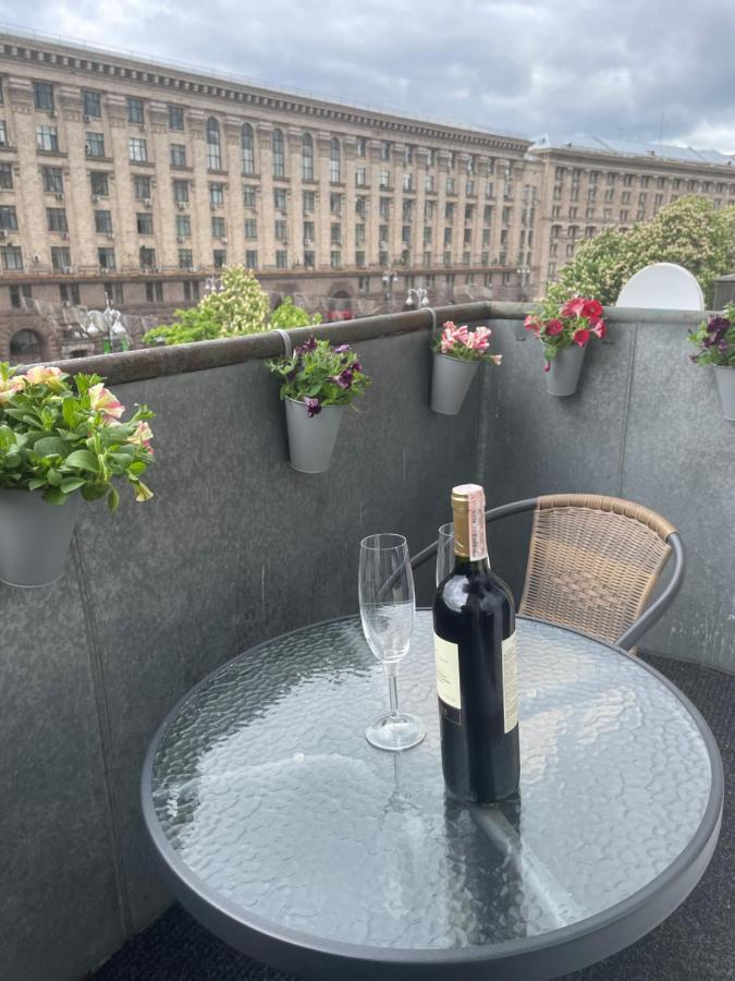 Freddies Apartment Kiev Luaran gambar
