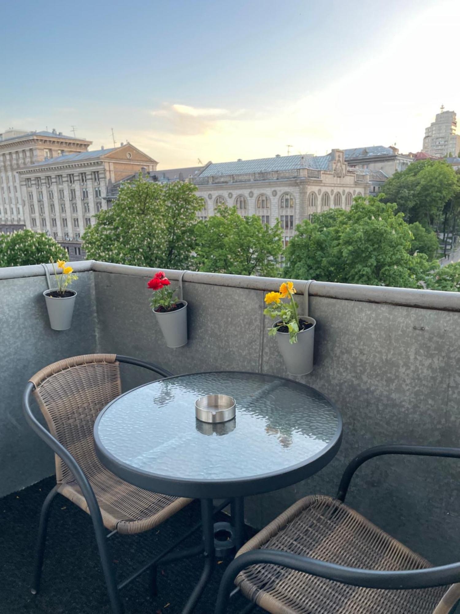 Freddies Apartment Kiev Luaran gambar