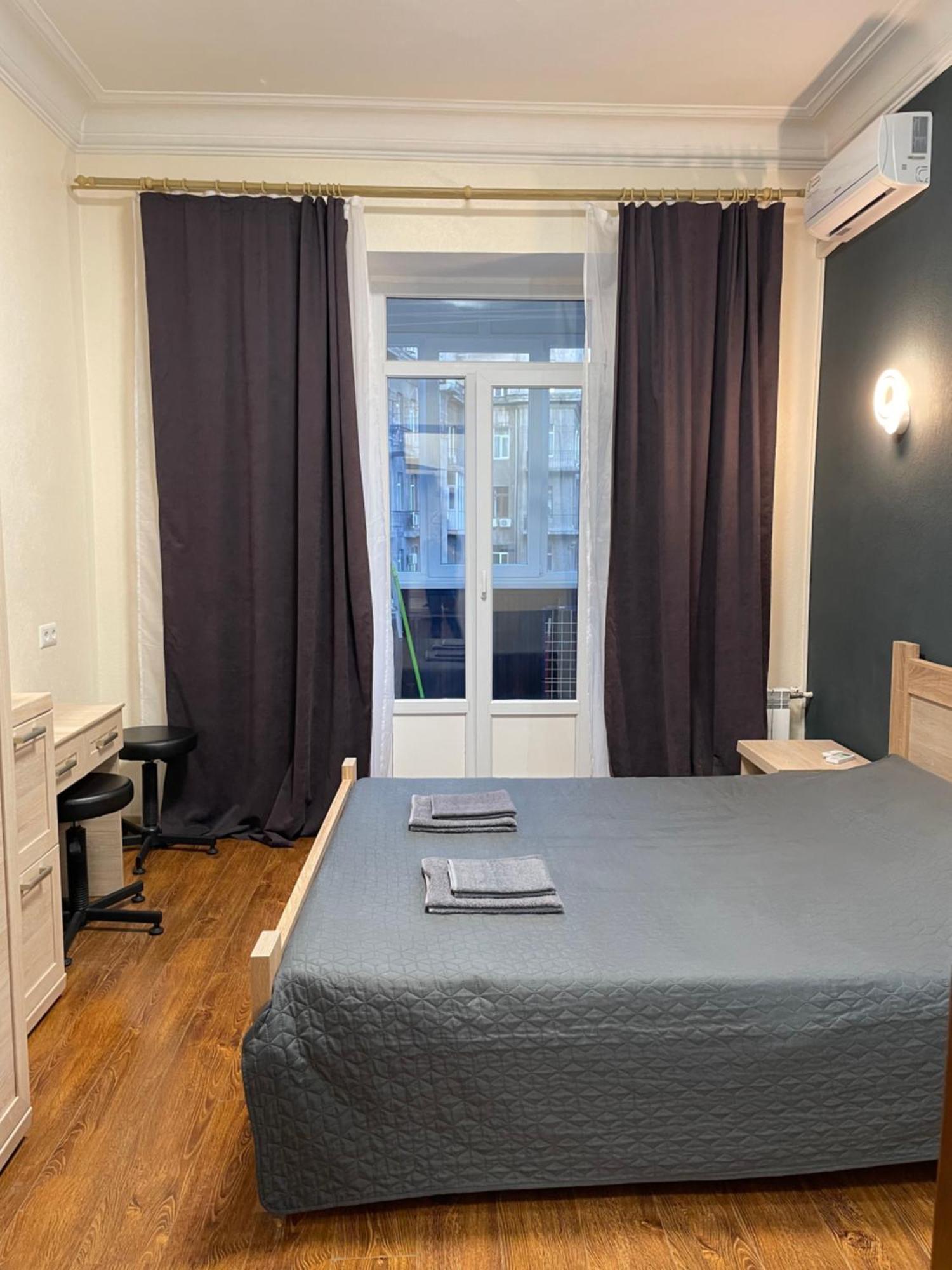 Freddies Apartment Kiev Luaran gambar
